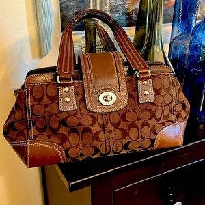 Coach shoulder bag